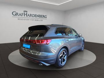 Volkswagen Touareg - 6