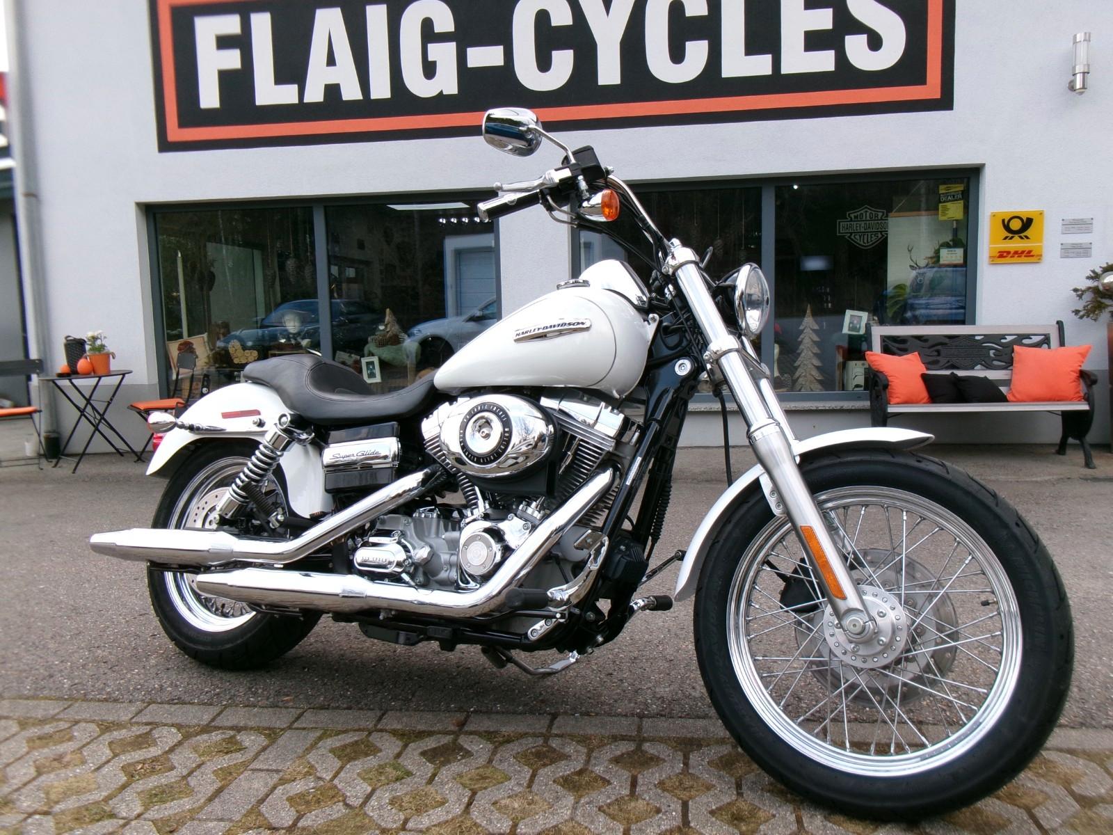 Harley-Davidson Dyna Super Glide Custom erst 1363 km 1.Hand