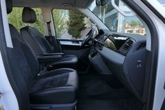 Fahrzeugabbildung Volkswagen T6 Transporter Bus Multivan Highline