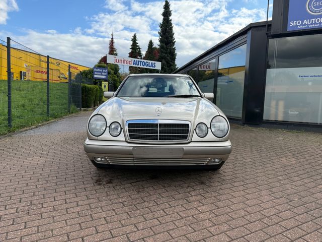 Mercedes-Benz E 200 W210, Automatik, Schiebedach