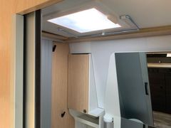 Sunlight Cliff X 640 Automatik, Skyview, Variobad