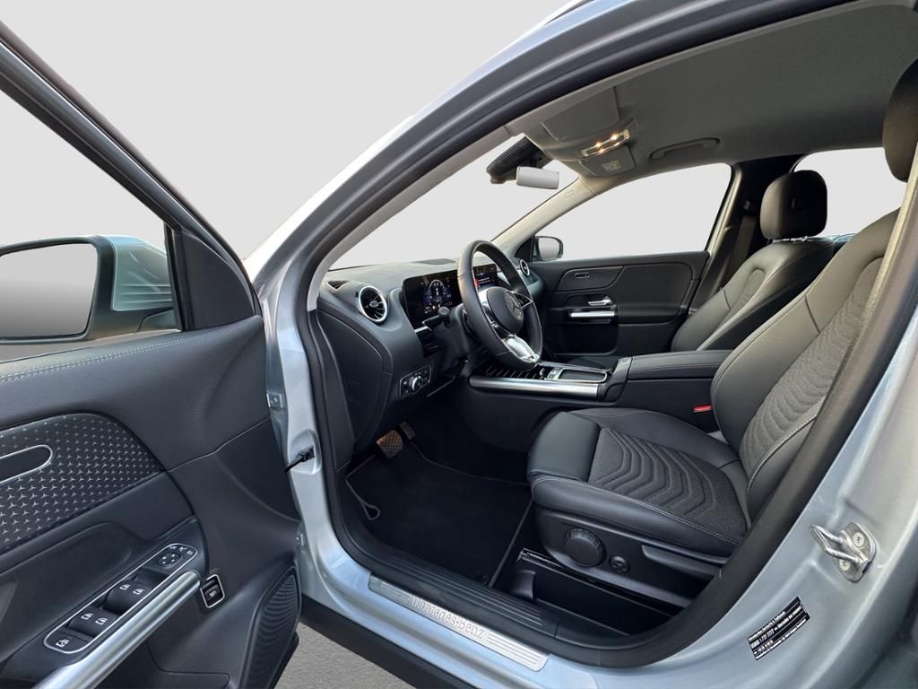 Fahrzeugabbildung Mercedes-Benz GLA 200 d LED*ParkAss*SpurH*AUT*el.Heck*PDC*AHK