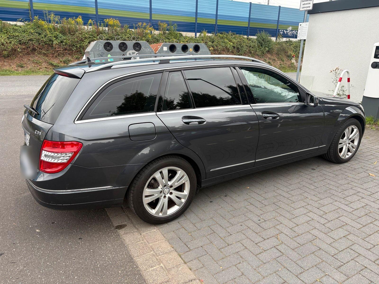 Mercedes-Benz E250 2010 — photo 8