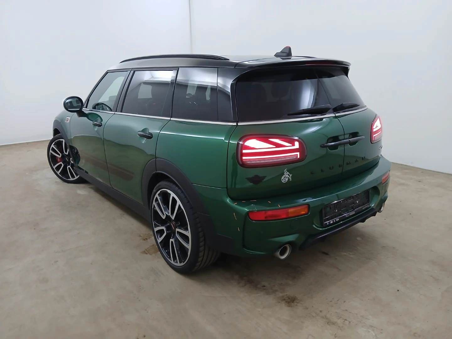Fahrzeugabbildung MINI Clubman JCW Trim All4 Pano Leder HuD Ambiente