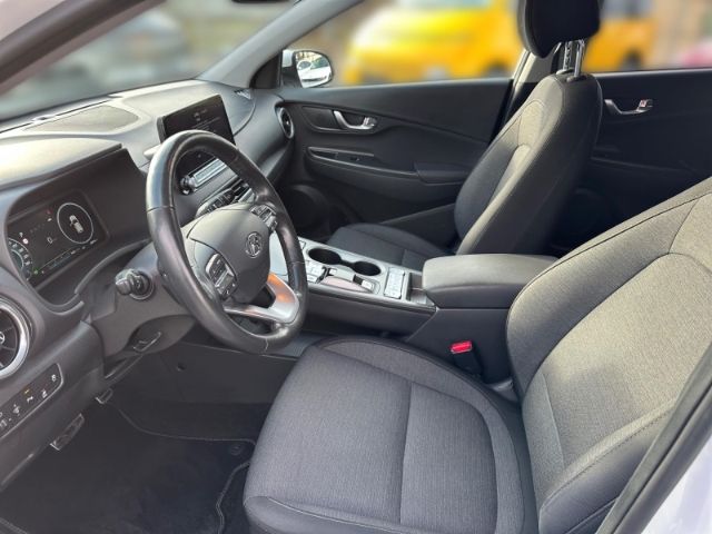Fahrzeugabbildung Hyundai KONA Trend Elektro 11KW OBC+NAVI+ Soundsystem LE