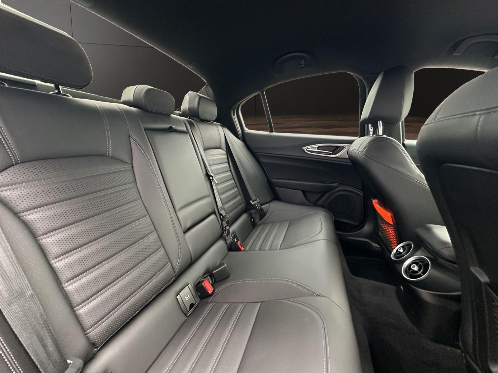 Alfa Romeo Giulia Veloce Q4, миниатюра 7