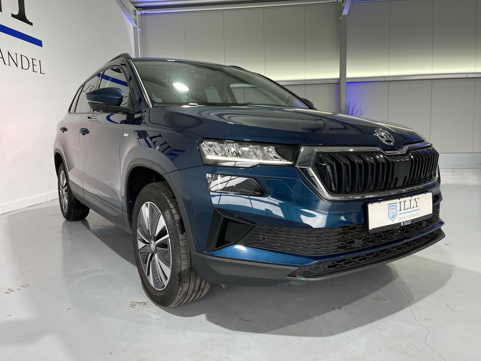 Fahrzeugabbildung SKODA Karoq 1.5 TSI*LED*Cam*Virtual Cockpit*SHZ*