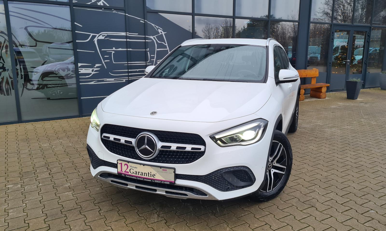 Mercedes-Benz GLA 220 d 4Matic*LED*Kamera*ACC*Teilleder
