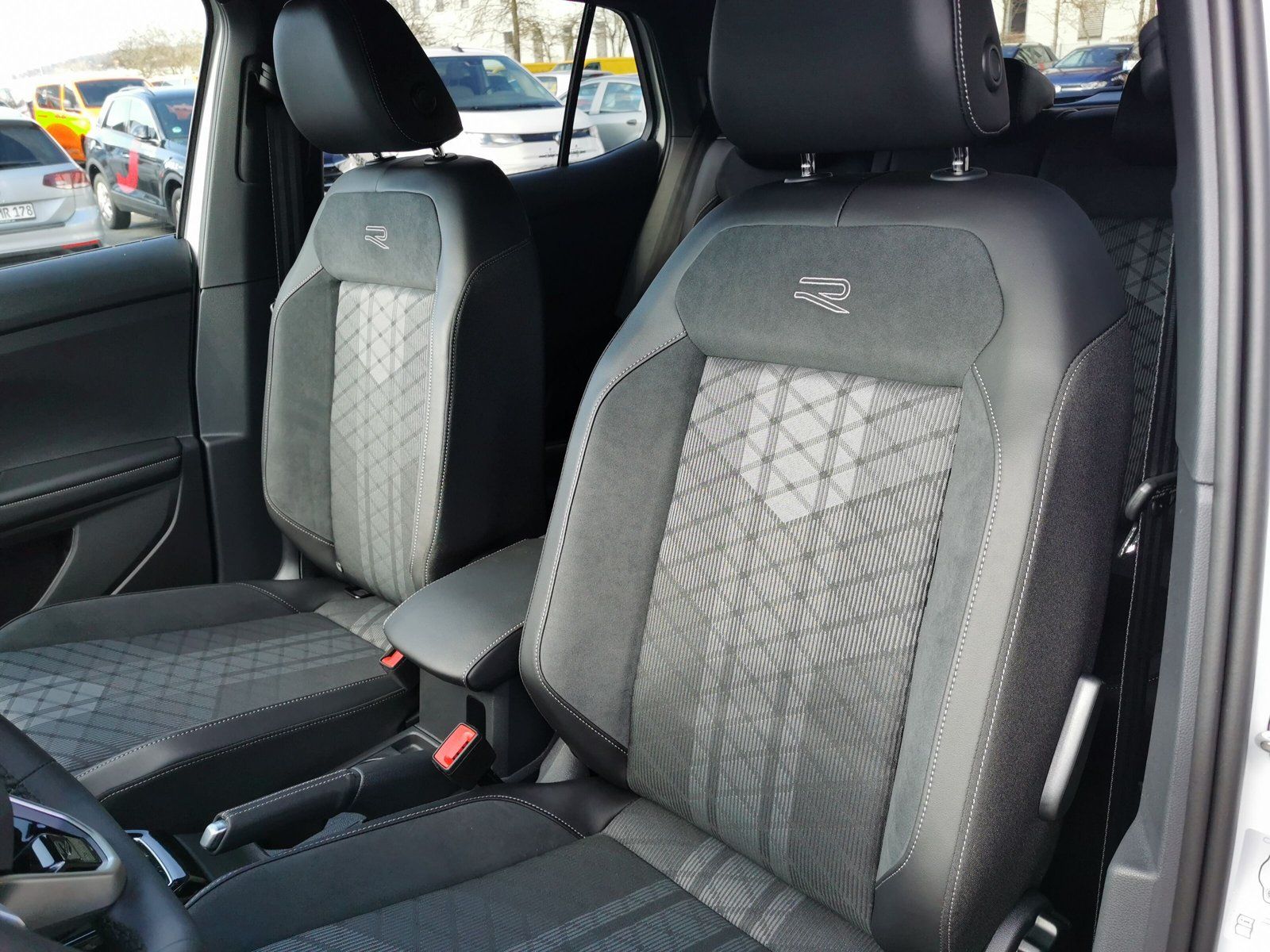 Volkswagen T-Cross - Bild 13