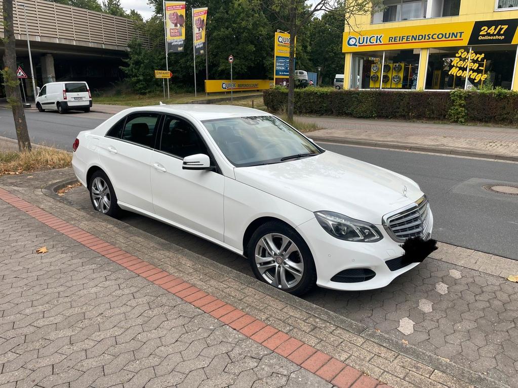 Mercedes-Benz E 220