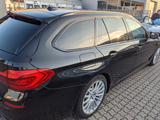 BMW 530d Touring Sport Leder AHK LED Panoramadach - BMW 530