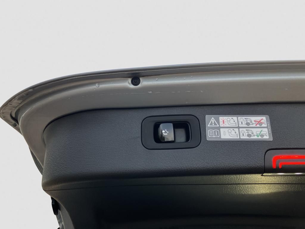 Fahrzeugabbildung Mercedes-Benz C 220 d T-Modell AMG*Night*LED*ParkAss*RFK*AHK