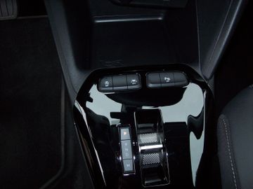 Bild 16 Opel Corsa F 1.2T LED PDC Klimaauto SHZ Navi-App AT