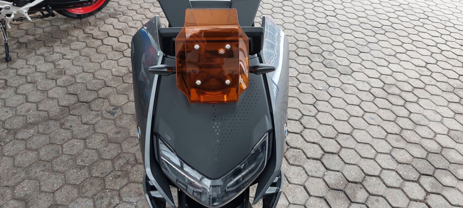 Fahrzeugabbildung BMW CE 04 Avantgarde   nur 1100 KM