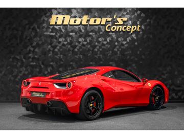 2015 Ferrari 488 GTB 照片 3