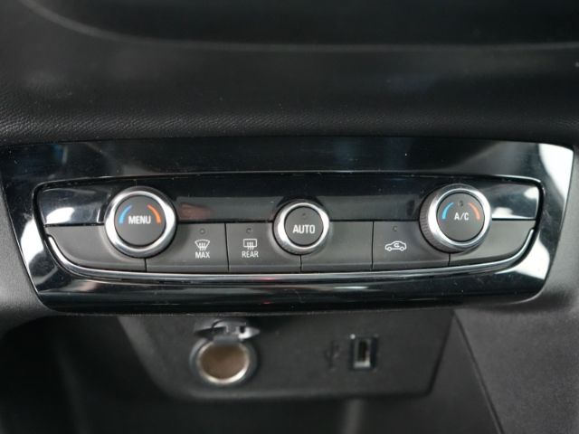Corsa F ELEGANCE+LED+NAVI+SITZ-/LENKRADHEIZUNG+P