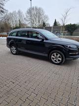Audi Q7 3.0 TDI quattro Tiptronic NAVI/ALU 18 Zoll - Audi Q7 Gebrauchtwagen in Hamburg