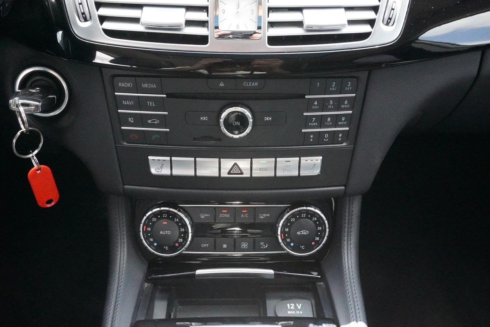Mercedes-Benz CLS 400 Multibeam 360° Totwinkel Schiebedach