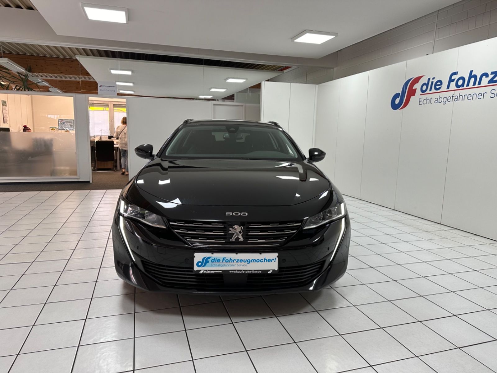 Fahrzeugabbildung Peugeot 508 SW Allure Pack*Automatik*Digital*CarPlay