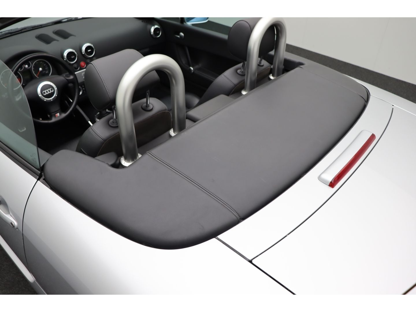 Fahrzeugabbildung Audi TT 1.8T Roadster Leder SHZ Sportsitze