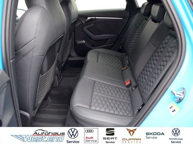 Fahrzeugabbildung Audi RS3 Sportback 2.5l TFSI 294kW qu. Matrix 280km/h