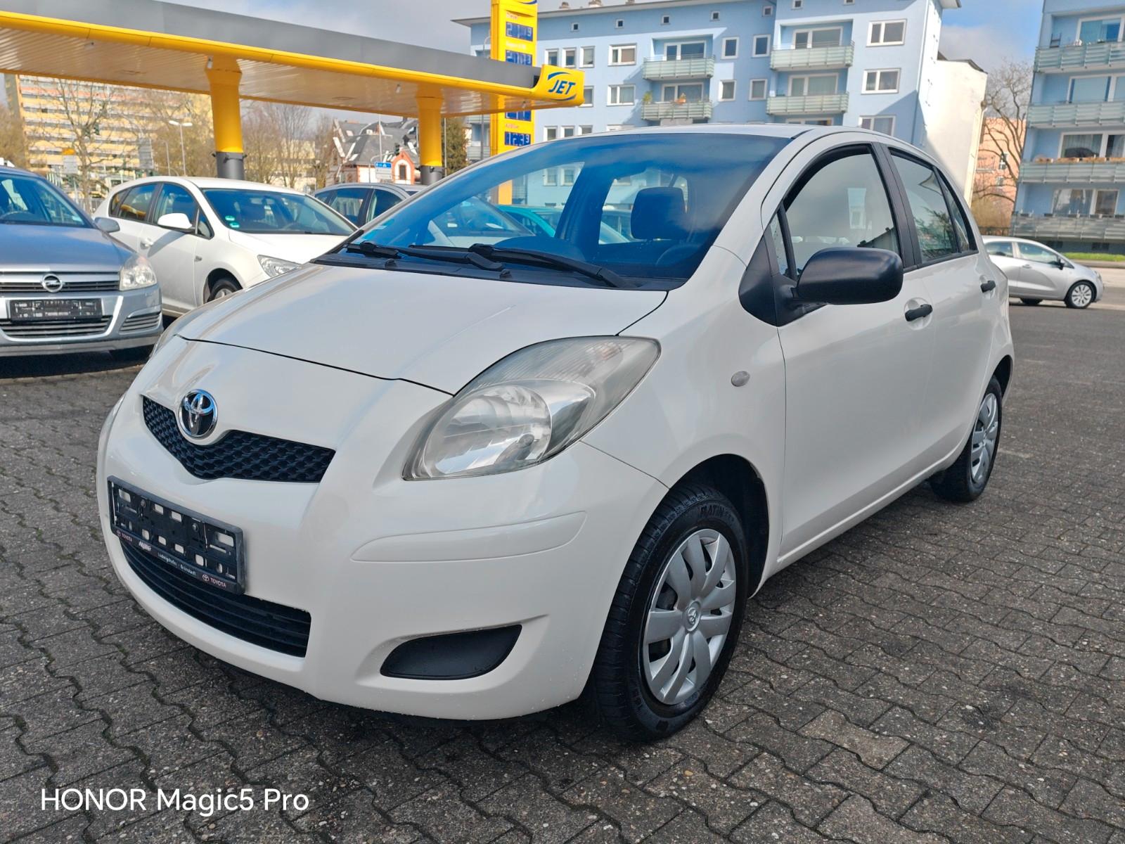 Toyota Yaris 1,0-l-VVT-i Cool