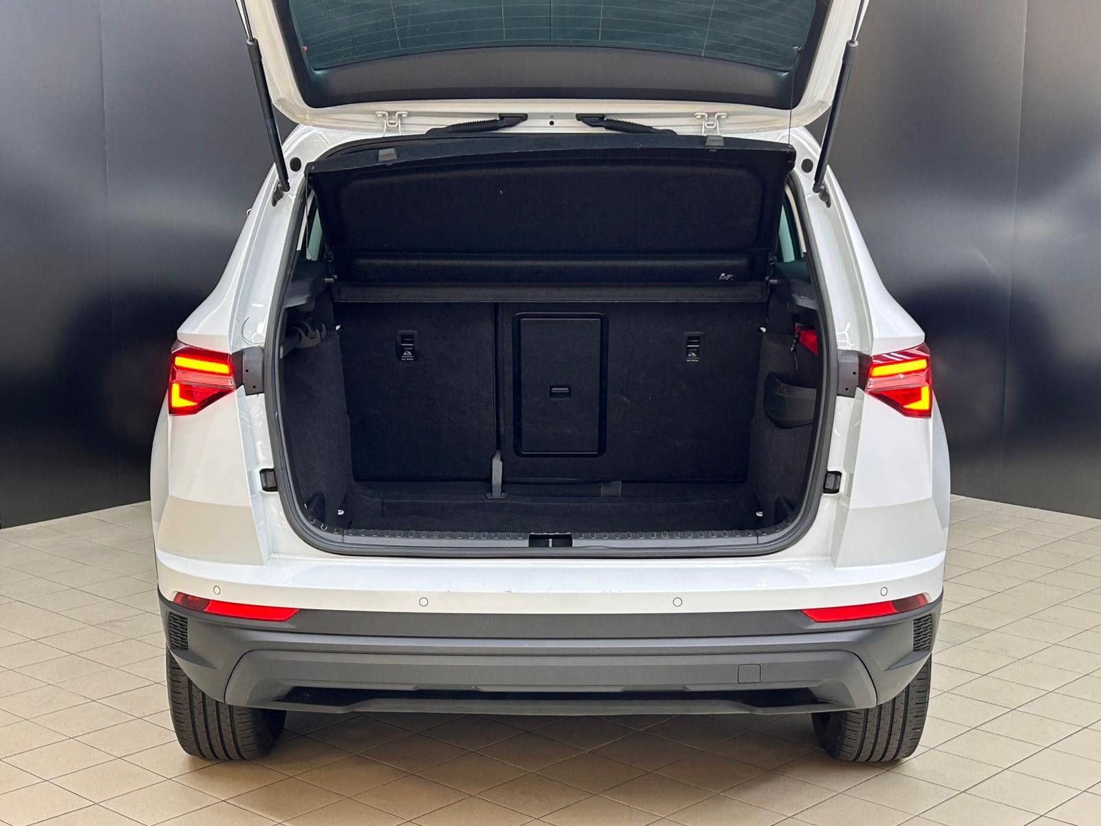 Fahrzeugabbildung SKODA Karoq 1.5 TSI Ambit Sport DESIGN+VIRTU+KAM+LED+