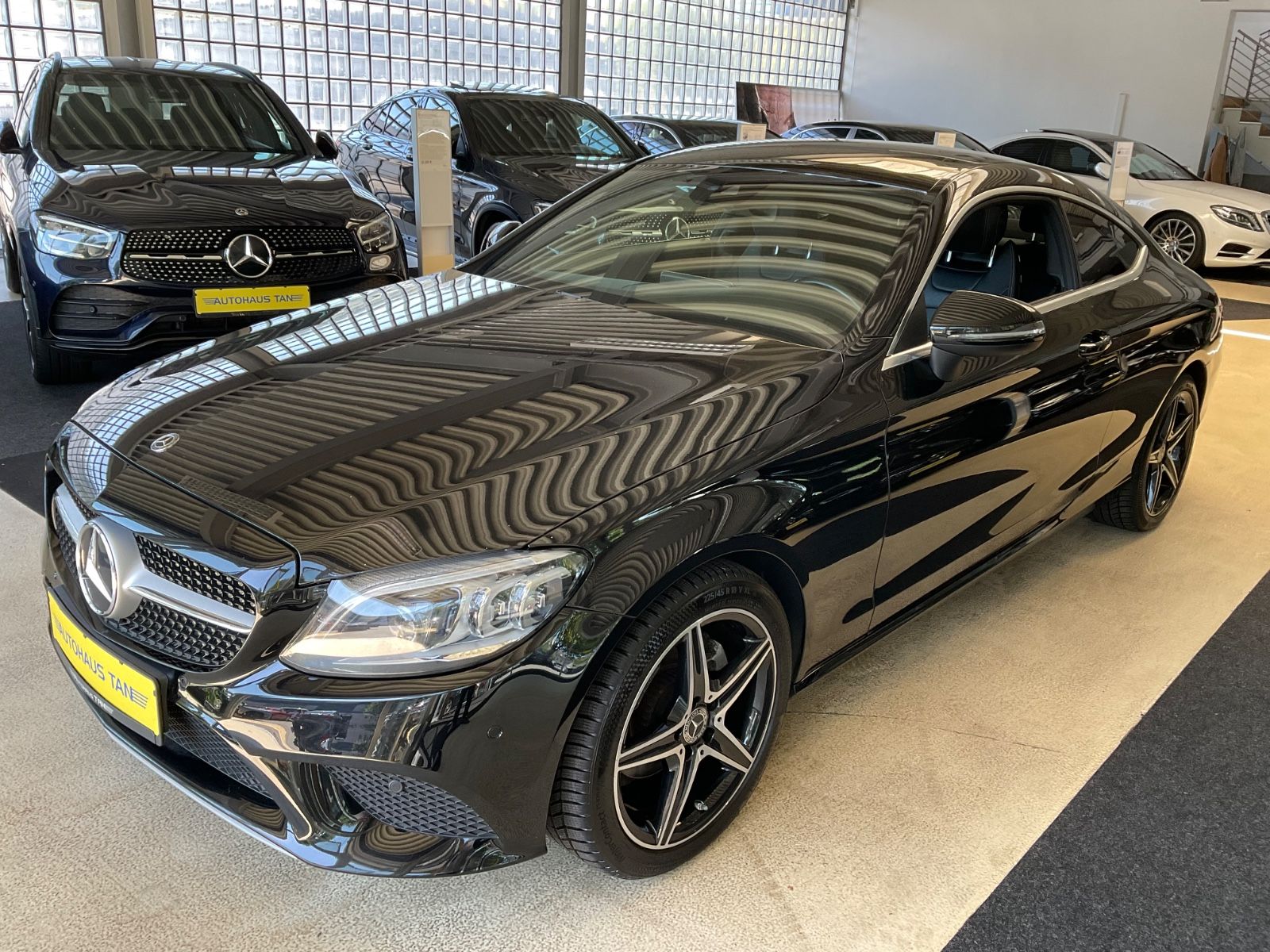 Fahrzeugabbildung Mercedes-Benz C 220 d Coupe * AMG FELGEN *