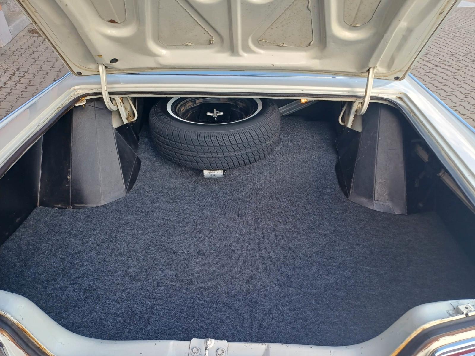 Chrysler 300 Hardtop 4-door