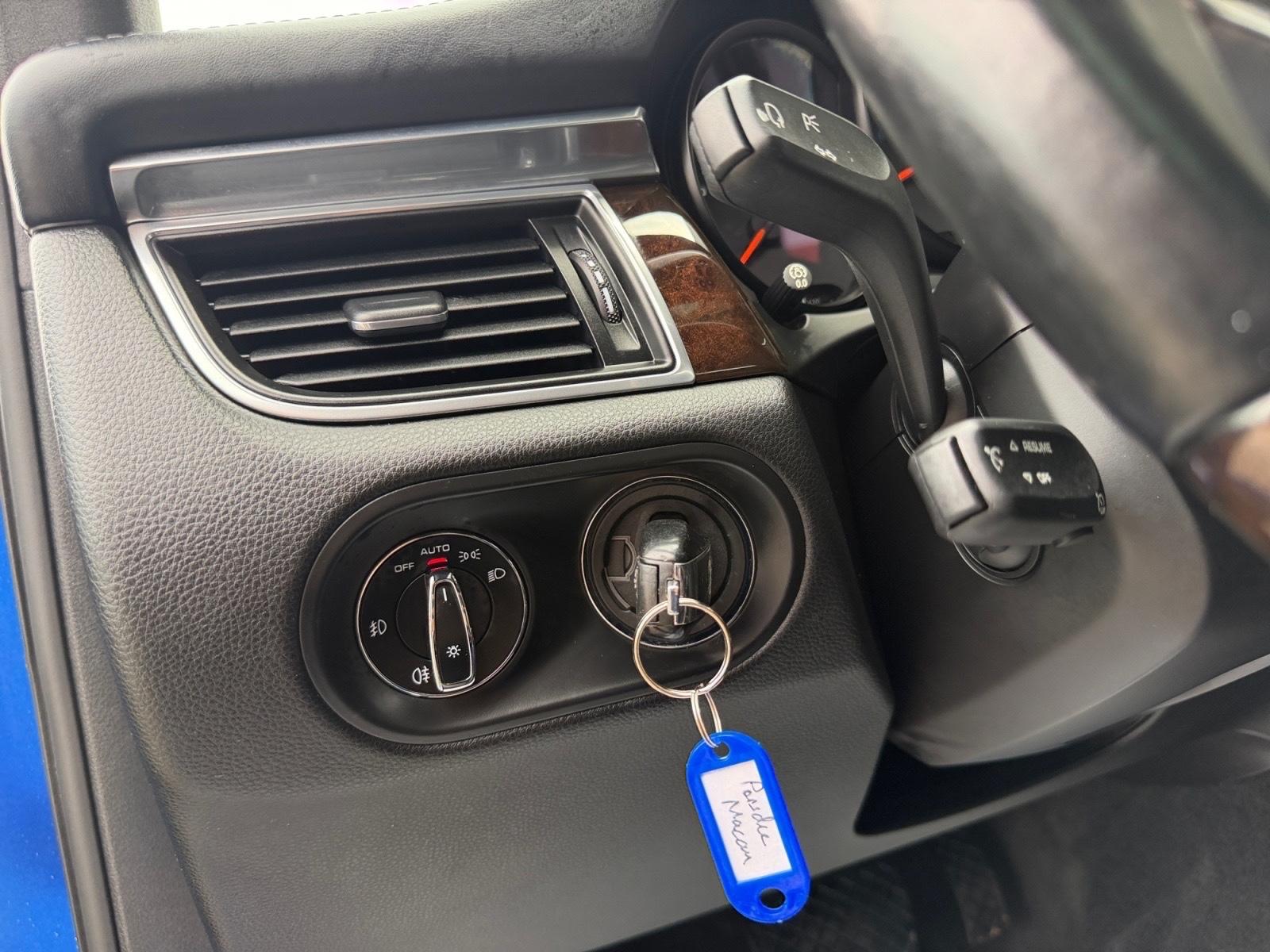 Porsche Macan Turbo Panorama Chrono 360 Kamera