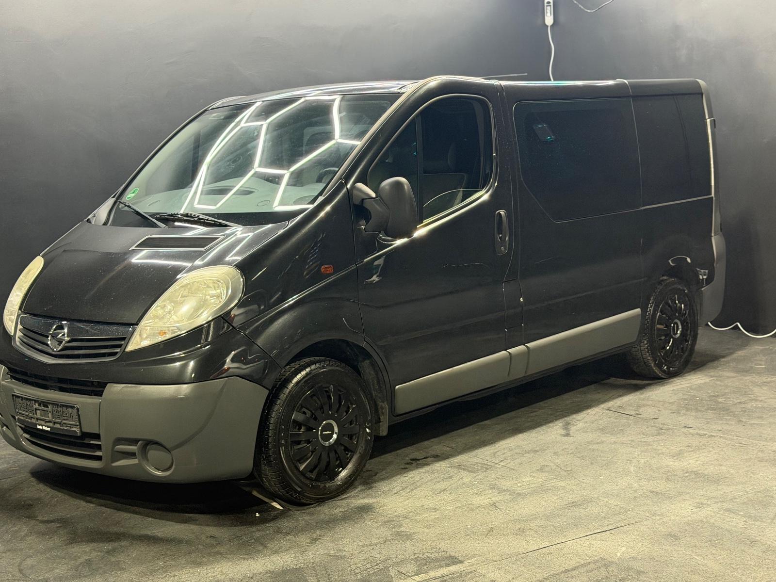 Opel Vivaro 2,5 CDTI 94000TKM AHK Rückfahr Kamera
