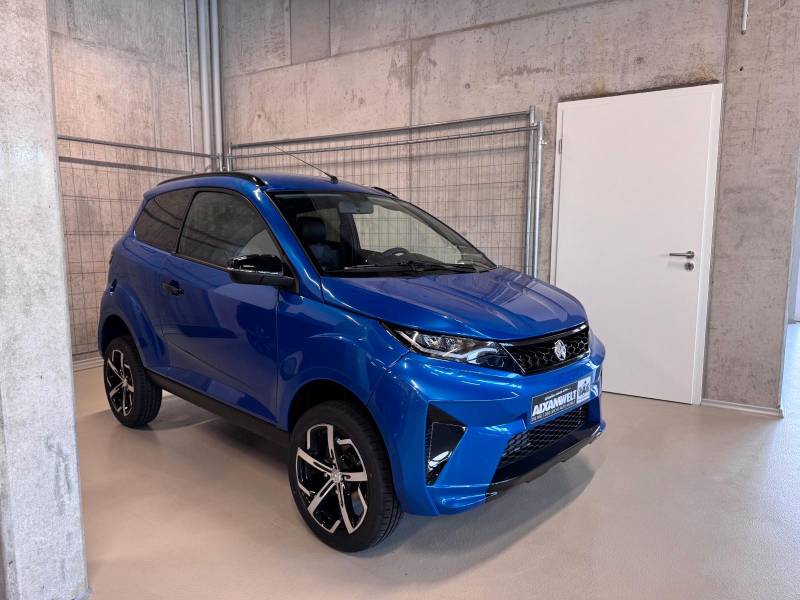 Aixam Ambition Crossover Premium  saphirblaumetallic