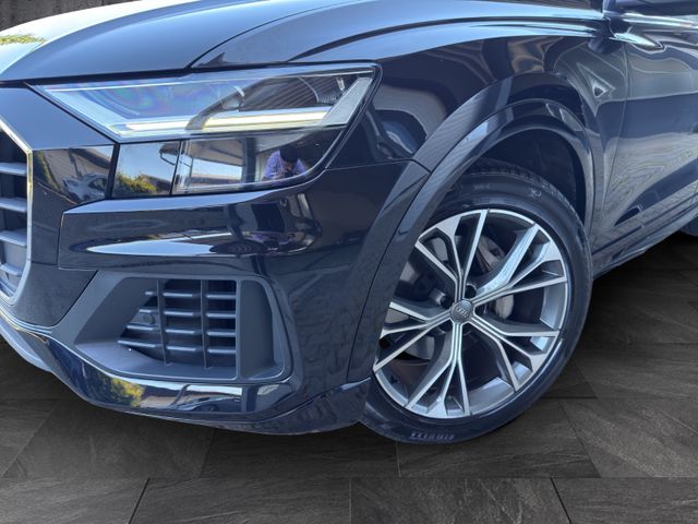Audi Q8 55 TFSI quattro*PANO*LED*APPLE*KAMERA*NAV*21"