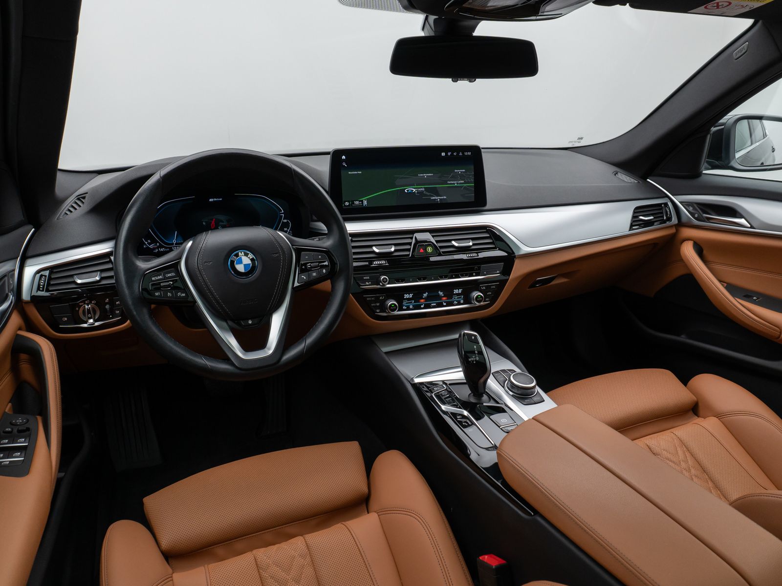 Fahrzeugabbildung BMW 530e  xD Panorama 360°Lenkrhz DAB HiFi AHK Sport