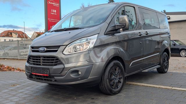 Ford Tourneo Custom Titanium / 8 Sitze / 155 PS