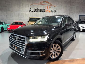 Audi Q7 - 1
