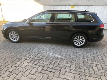 Volkswagen Passat Variant - 8