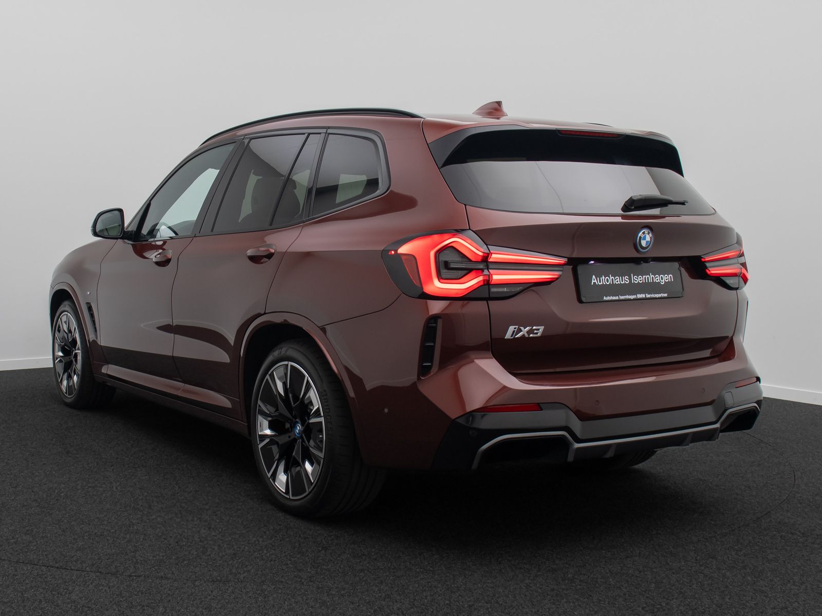 Fahrzeugabbildung BMW iX3 IMPRESSIVE H/K HUD AHK 360° Panorama 20Zoll