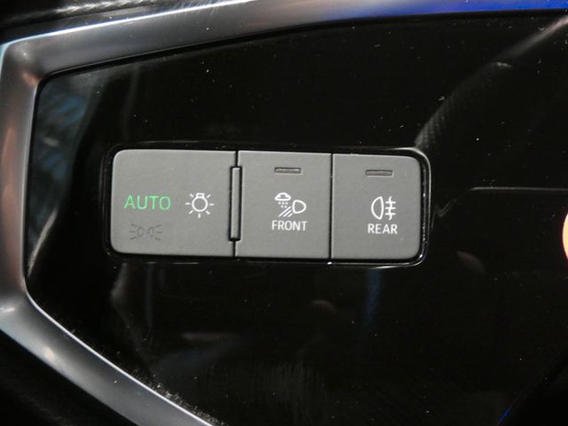 Q3 40 TFSI quattro S line LED el. Heckklappe