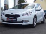 Kia cee'd  /  Attract plus Top Zustand1JahrGarantie - gebrauchte Kia cee'd / Ceed aus dem Jahr 2014