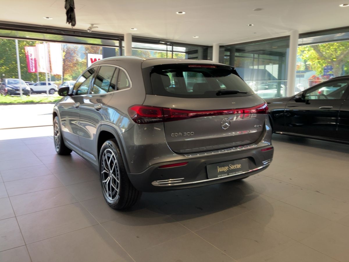 Mercedes-Benz EQA 300 4M PROGRESSIVE ADV. AHK PANO 360° DISTR foto 3