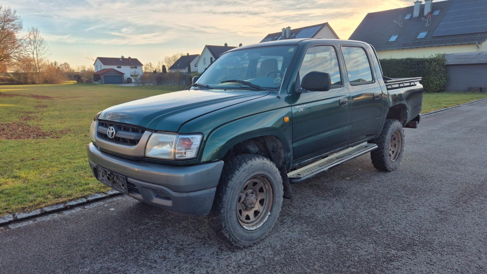 Toyota Hilux 2.5D-4D Doka **Klima+Standheizung+1.Hand**