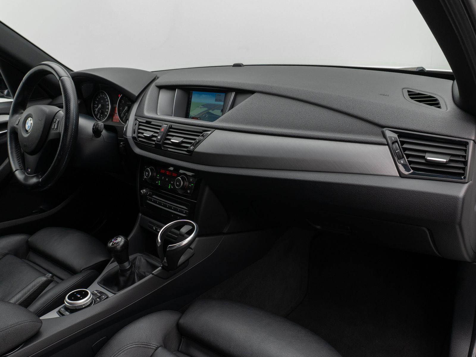 Fahrzeugabbildung BMW X1 sD18i M Sport Navi SitzhzgPDC Xenon AHK 8fach