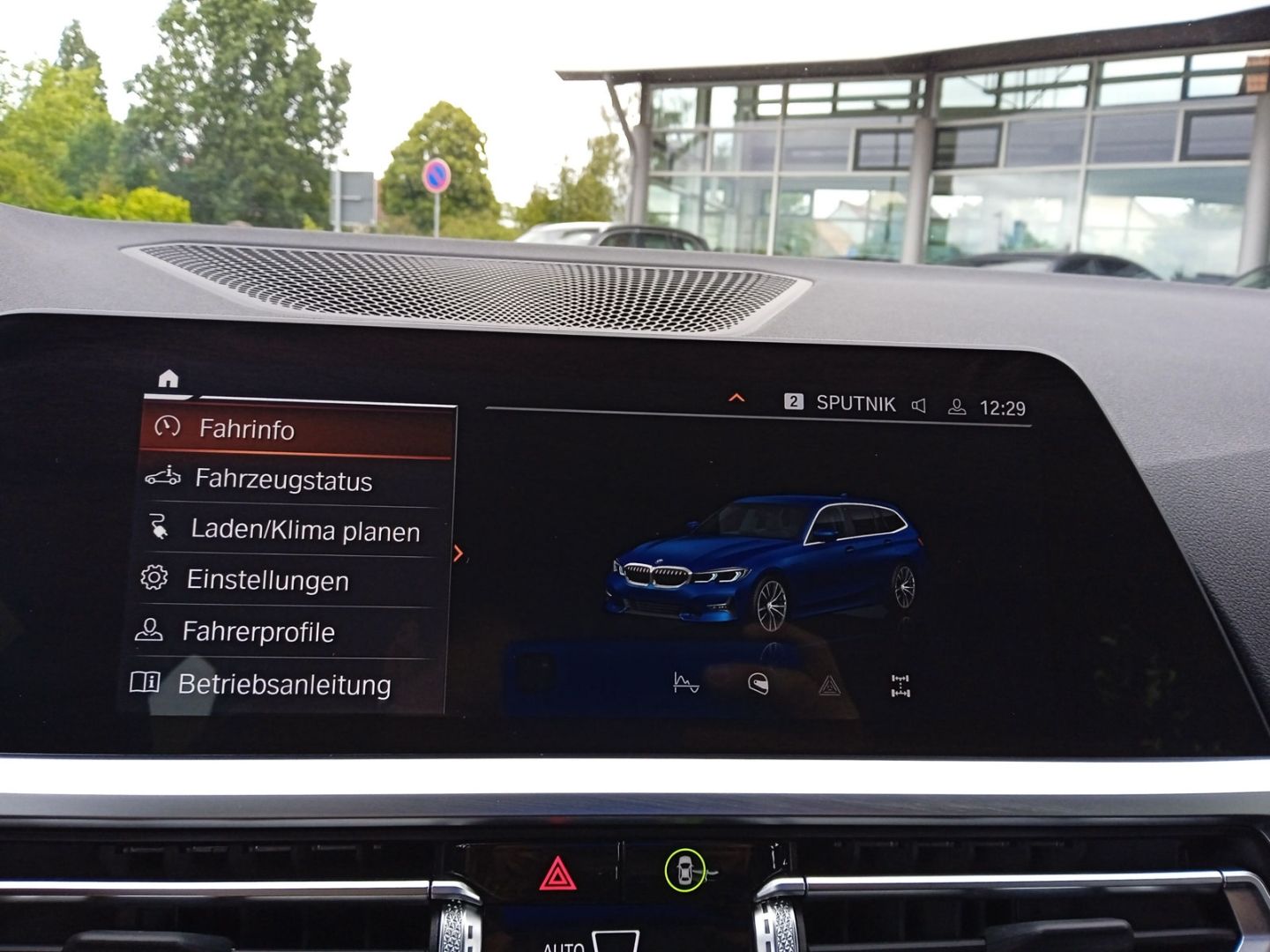 BMW 320 e Touring Aut.  KOMFORTZUGANG+KLIMA+NAVI+DAB foto 22