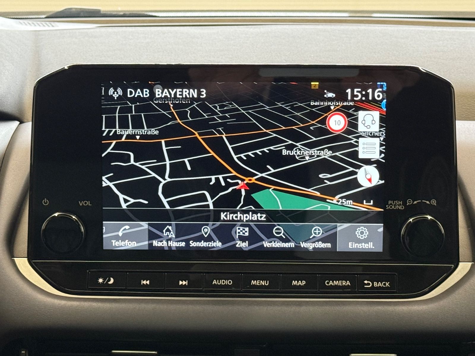 Fahrzeugabbildung Nissan Qashqai Tekna+ - Vollausst., Anh.-Kuppl., BOSE