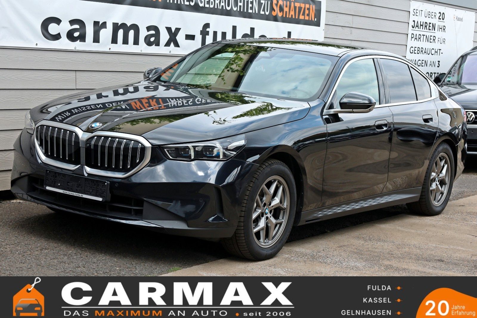 Fahrzeugabbildung BMW 520d, Travel+Innov. Pak,Panorama,HUD, AHK el,+WR