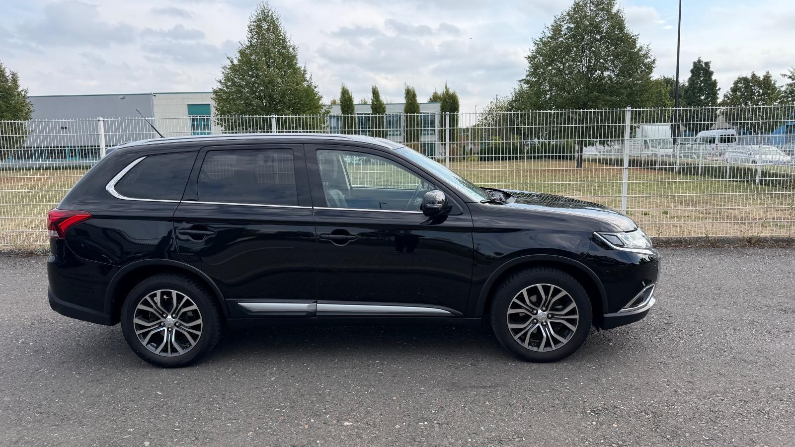 MITSUBISHI OUTLANDER - 2.2 - 150 CV  - 4WD - 7 PL - BVA