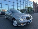 Mercedes-Benz E 350 Avantgarde*Schiebedach*Navi*TÜV NEU * - Mercedes-Benz E 350 in Mönchengladbach