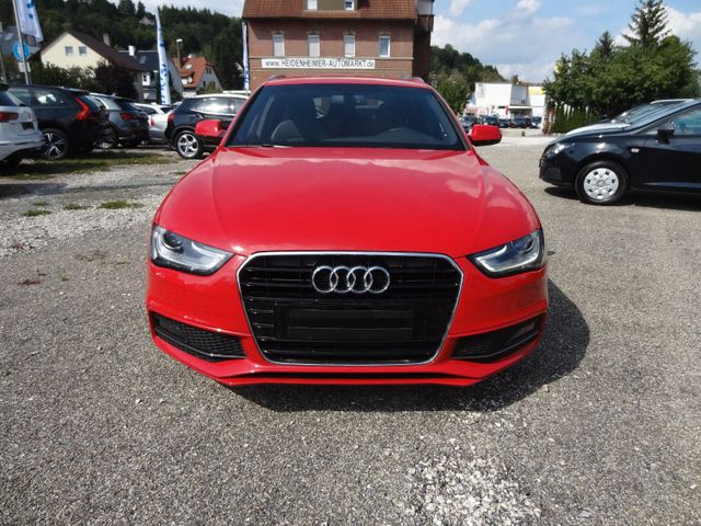 Fahrzeugabbildung Audi A4 Avant S line Sportpaket plus/Navi/86.500 Km