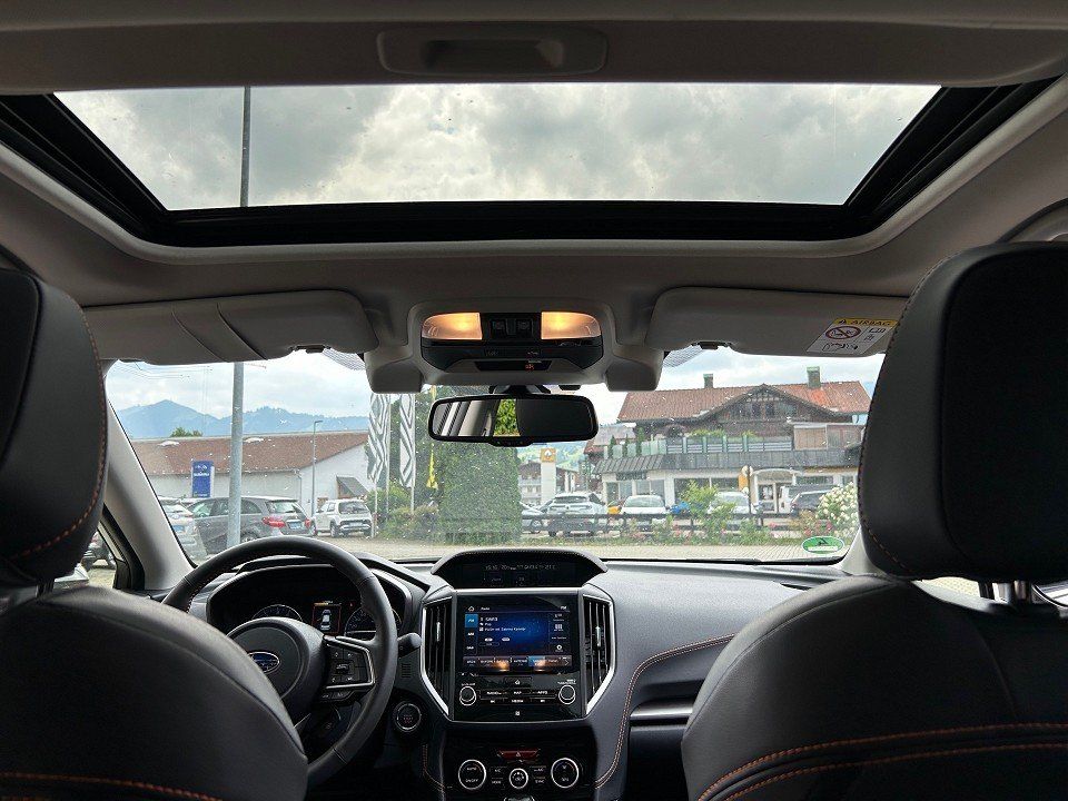 Fahrzeugabbildung Subaru XV 2.0ie 4WD e-BOXER PLATINUM LINEARTRONIC LEDER